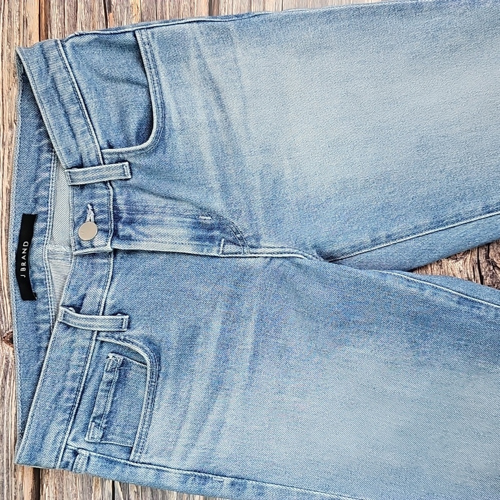 NEW J BRAND SELENA MID-RISE FRAYED BOOT-CUT CROPPED JEANS - Picture 3 of 14